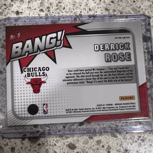 DERRICK ROSE MOSAIC PRIZM CARD INSERT “BANG” 2021 NBA BULLS - Picture 2 of 2